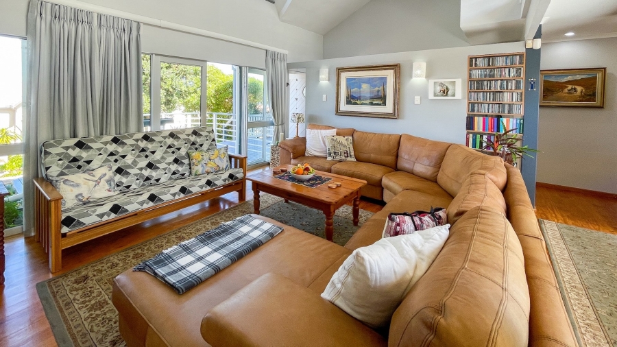 5 Bedroom Property for Sale in Hersham Western Cape